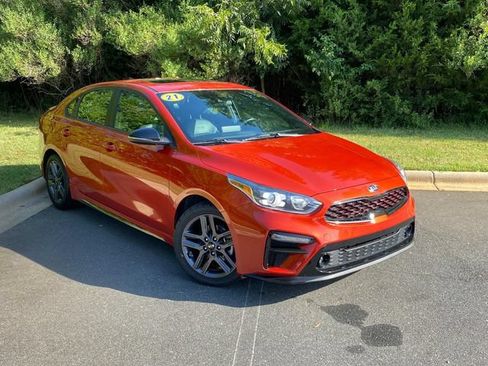 Used 2021 Kia Forte GT-Line w/ GT-Line Premium Package FWD image 1