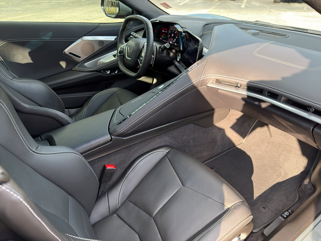Used 2023 Chevrolet Corvette Stingray Preferred Cpe w/ 2LT RWD image 16