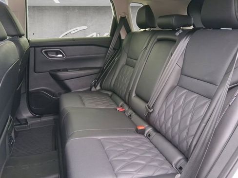 New 2026 Nissan Rogue Platinum image 22