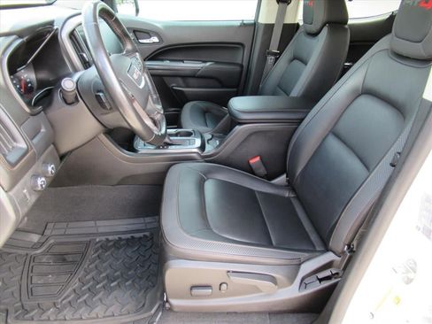 Used 2022 GMC Canyon AT4 AWD/4WD image 16