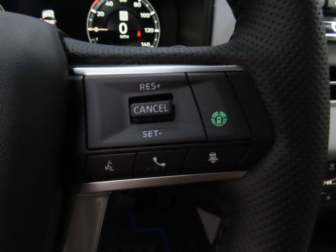 New 2025 Mitsubishi Outlander SEL image 13