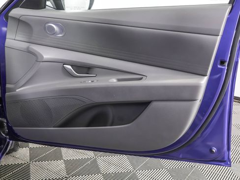 Used 2024 Hyundai Elantra SEL image 48