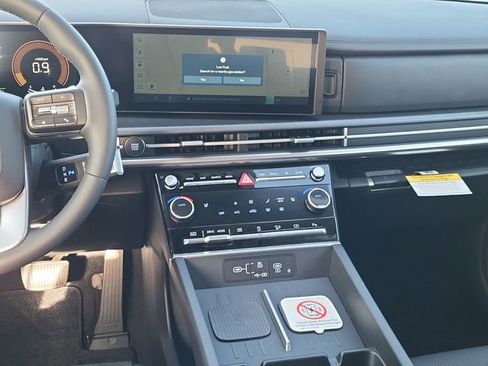 Certified 2025 Hyundai Santa Fe XRT AWD/4WD image 18