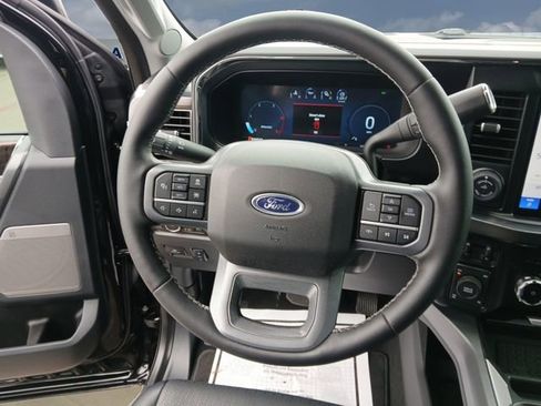 Used 2025 Ford F250 Lariat w/ Lariat Ultimate Package AWD/4WD image 12