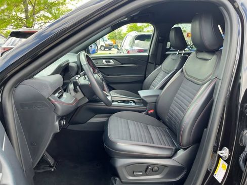 Used 2025 Ford Explorer ST-Line AWD/4WD image 13