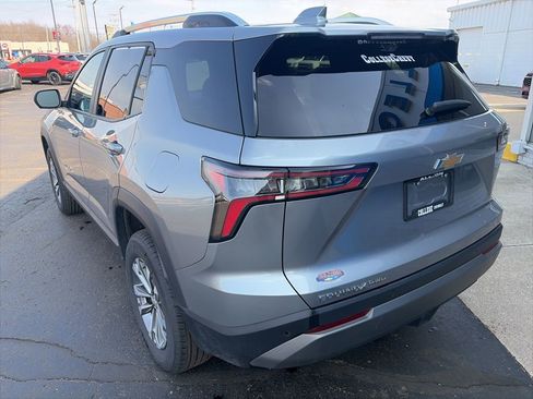 Used 2025 Chevrolet Equinox LT w/ Convenience Package II image 11