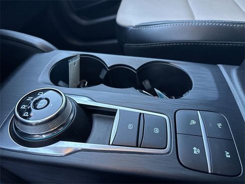 Used 2022 Ford Escape Titanium w/ Titanium Premium Package image 22