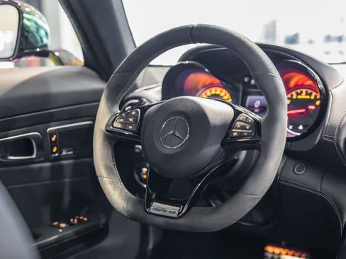 Used 2018 Mercedes-Benz AMG GT R image 22
