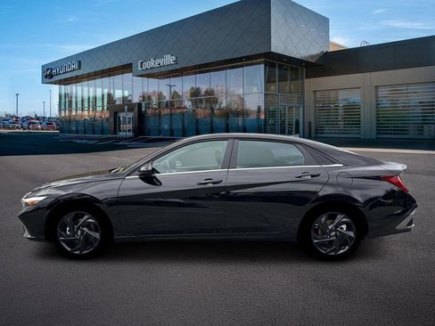 New 2026 Hyundai Elantra SEL Sport Premium FWD image 3