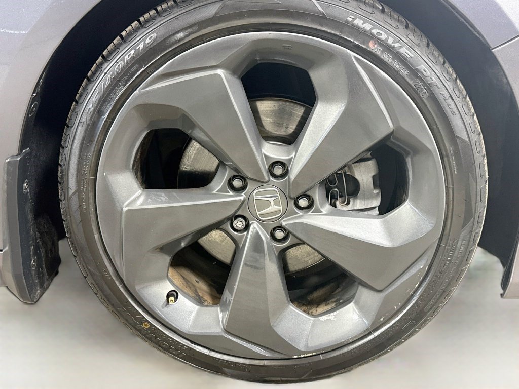 Used 2018 Honda Accord Touring image 36