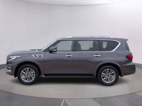 Used 2024 INFINITI QX80 Luxe RWD image 2