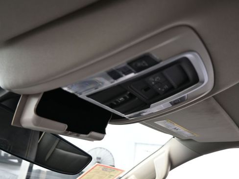 Used 2022 RAM 1500 Laramie image 26