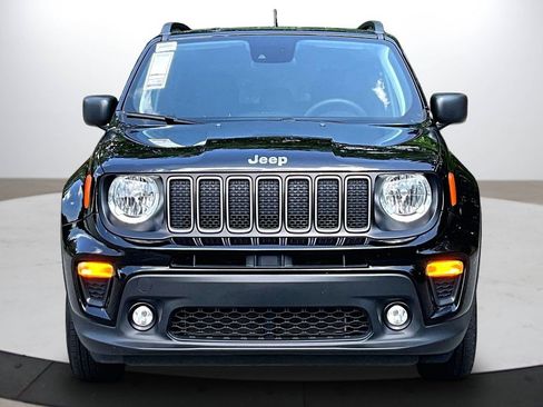 Certified 2022 Jeep Renegade Latitude AWD/4WD image 3