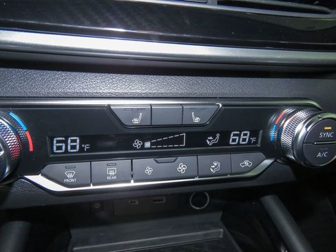 New 2025 Nissan Altima 2.5 SR w/ SR Premium Package image 16