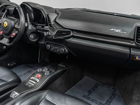 Used 2015 Ferrari 458 Spider RWD image 14