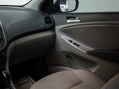 Used 2016 Hyundai Accent Sport image 21