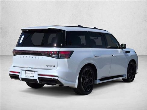 New 2026 INFINITI QX80 4WD image 2