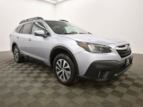 Used 2022 Subaru Outback Premium image 10