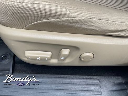 Used 2018 Toyota 4Runner SR5 RWD image 9