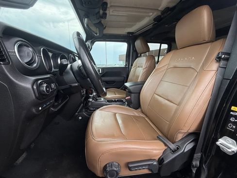Used 2023 Jeep Wrangler Unlimited Sahara w/ Cold Weather Group AWD/4WD image 22