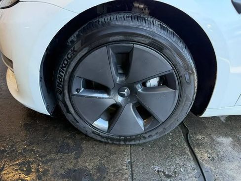 Used 2023 Tesla Model 3 Standard Range RWD image 16