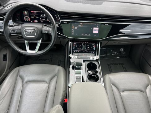 Used 2022 Audi Q7 3.0T Premium Plus w/ Premium Plus Package AWD/4WD image 13