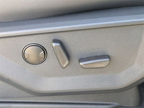 New 2025 Ford F150 Lariat w/ Equipment Group 501A Mid image 43