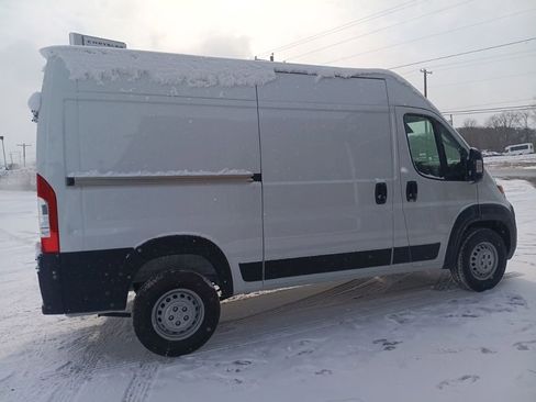 New 2025 RAM ProMaster 3500 w/ Cold Weather Group image 8