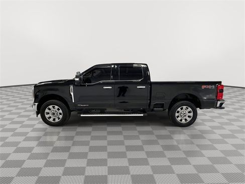 Used 2024 Ford F250 Lariat w/ Chrome Package image 6