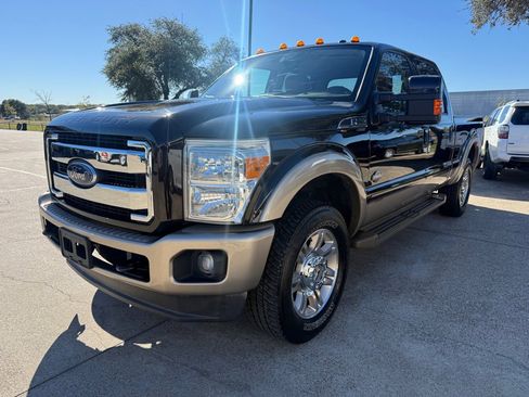 Used 2014 Ford F250 King Ranch image 3