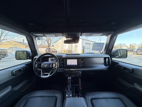 Used 2021 Ford Bronco Badlands image 25