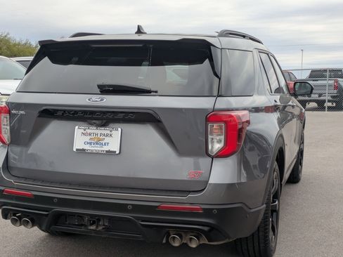 Used 2022 Ford Explorer ST w/ Equipment Group 401A image 3
