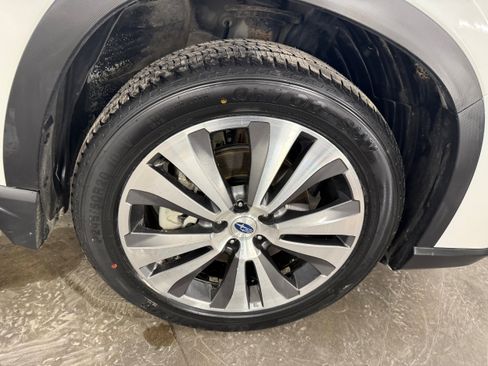 Used 2019 Subaru Ascent Touring image 4