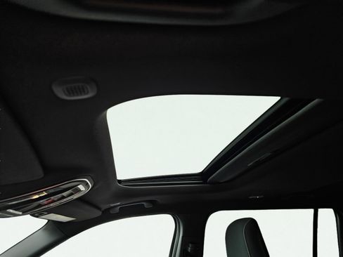 New 2026 Jeep Grand Cherokee L 2WD image 20