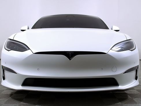 Used 2023 Tesla Model S AWD/4WD image 5