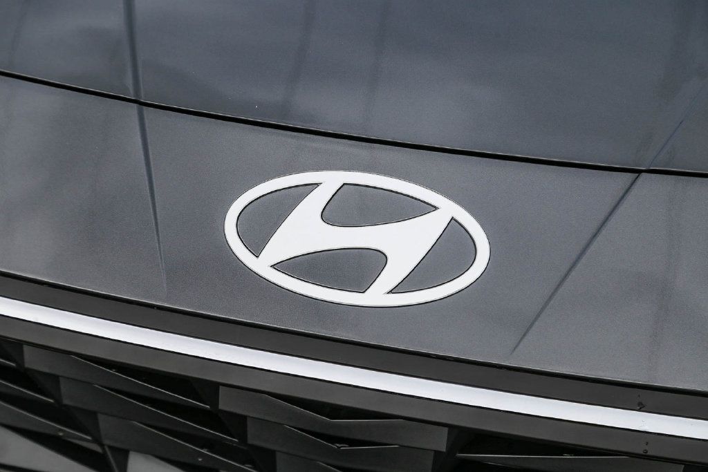 Certified 2026 Hyundai Elantra SEL FWD image 6