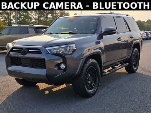 Used 2020 Toyota 4Runner SR5 Premium w/ Moonroof Package RWD image 3