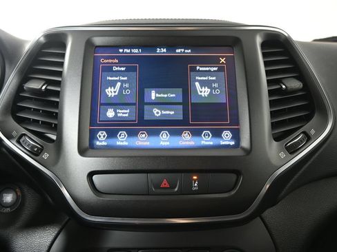 Used 2022 Jeep Cherokee Trailhawk w/ Comfort/Convenience Group AWD/4WD image 28