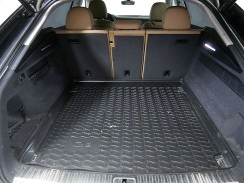 Used 2022 Audi Q8 Prestige image 5