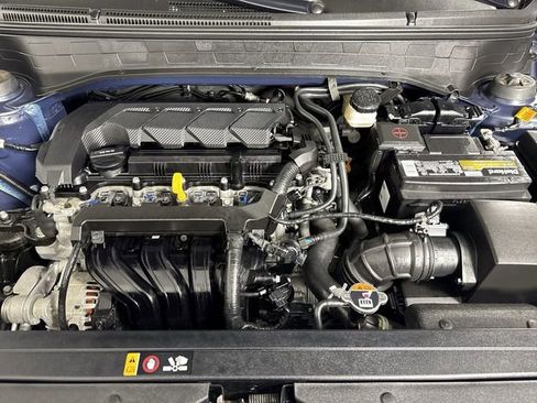 Used 2022 Hyundai Venue Limited FWD image 26