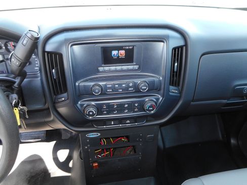 Used 2017 Chevrolet Silverado 1500 W/T w/ Trailering Package RWD image 18
