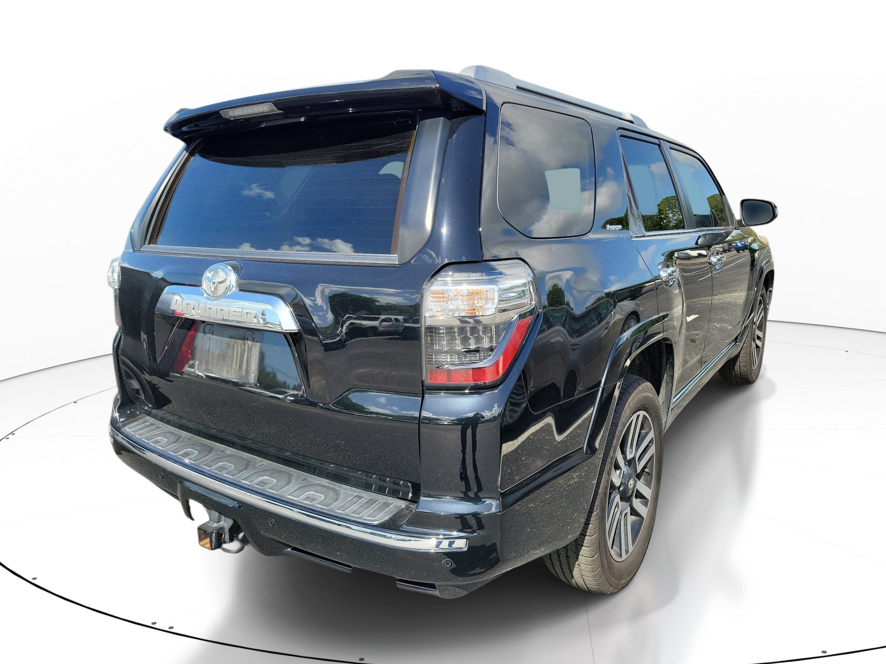 Used 2022 Toyota 4Runner Limited RWD image 9