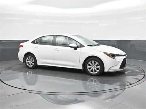 Certified 2026 Toyota Corolla LE image 17