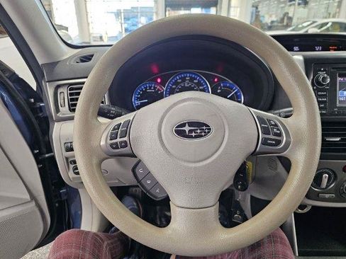 Used 2013 Subaru Forester 2.5X Premium w/ Popular Pkg 1 AWD/4WD image 10