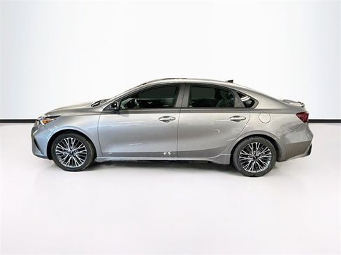 Used 2023 Kia Forte GT-Line w/ GT-Line Premium Package image 4