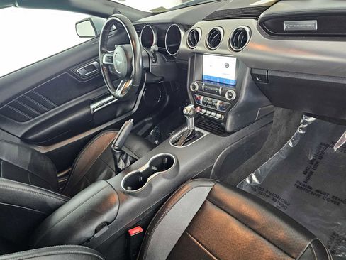 Used 2022 Ford Mustang Premium image 11