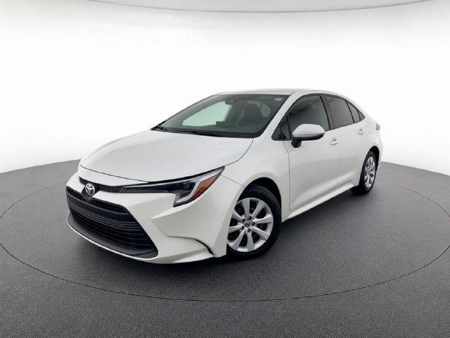 Used 2024 Toyota Corolla LE FWD image 1