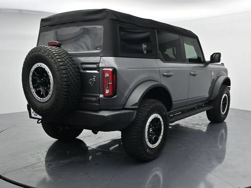 Certified 2023 Ford Bronco Outer Banks w/ Sasquatch Package AWD/4WD image 9