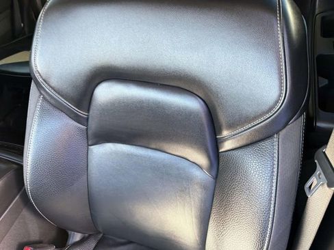 Certified 2024 Nissan Pathfinder SL w/ SL Premium Package image 28