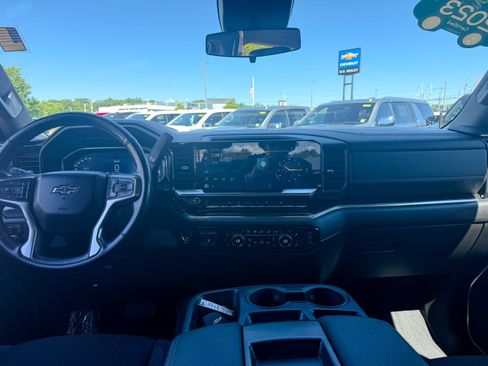 Used 2023 Chevrolet Silverado 1500 RST AWD/4WD image 24